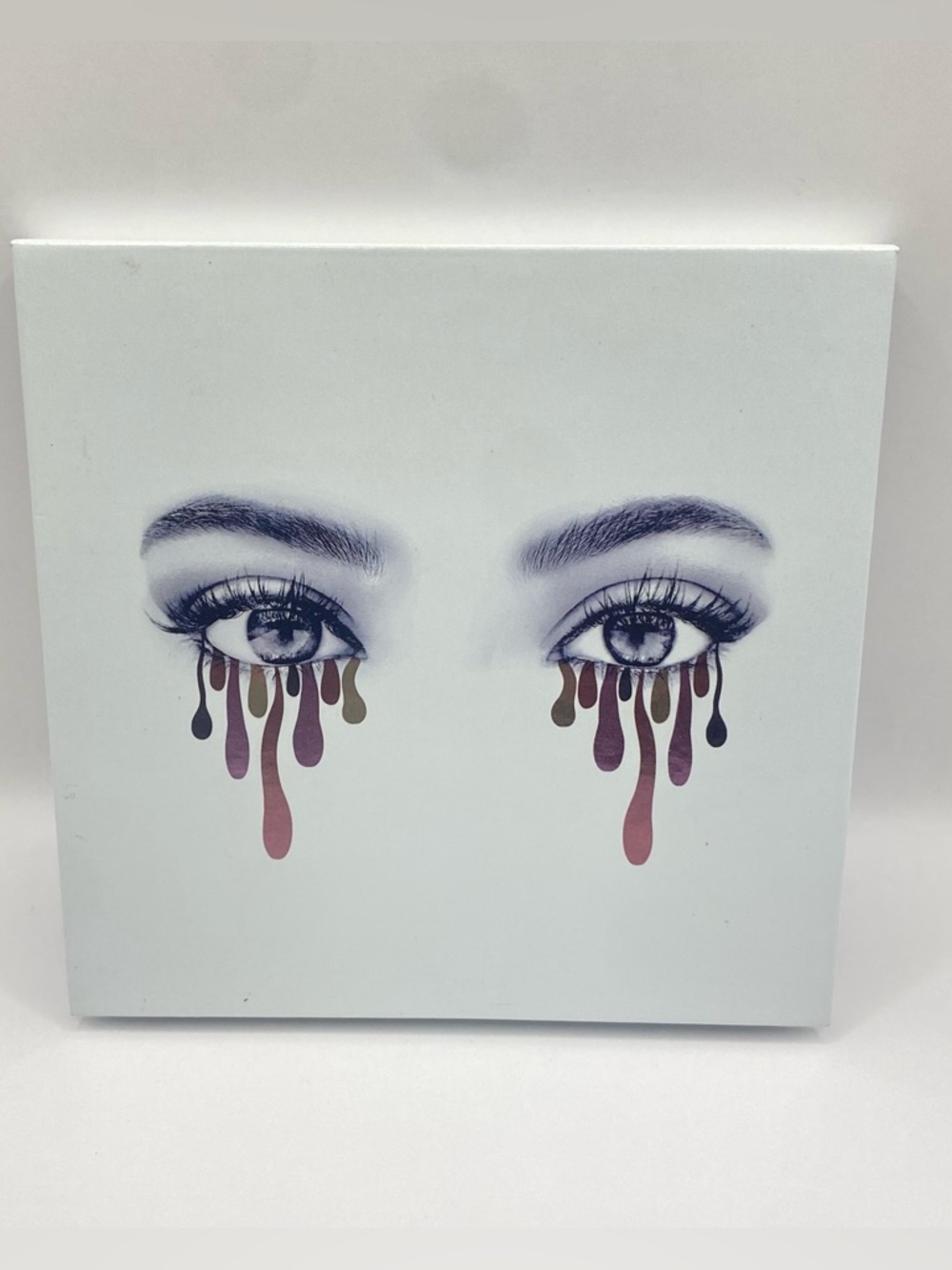Kylie Cosmetics‎ The Burgundy Eyeshadow Palette